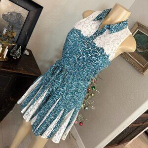 BETSEY JOHNSON Floral & Lace Sleeveless above the knee SUMMER DRESS